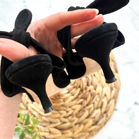 M. Gemi Women\'s Black The Lasso Bow Suede Mules